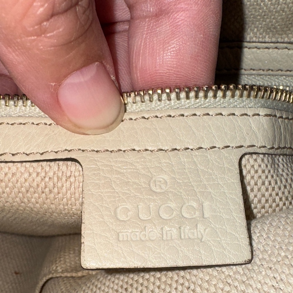 🔴SOLD!!!!🔴Gucci Tan and Cream Hobo Bag - Picture 6 of 12